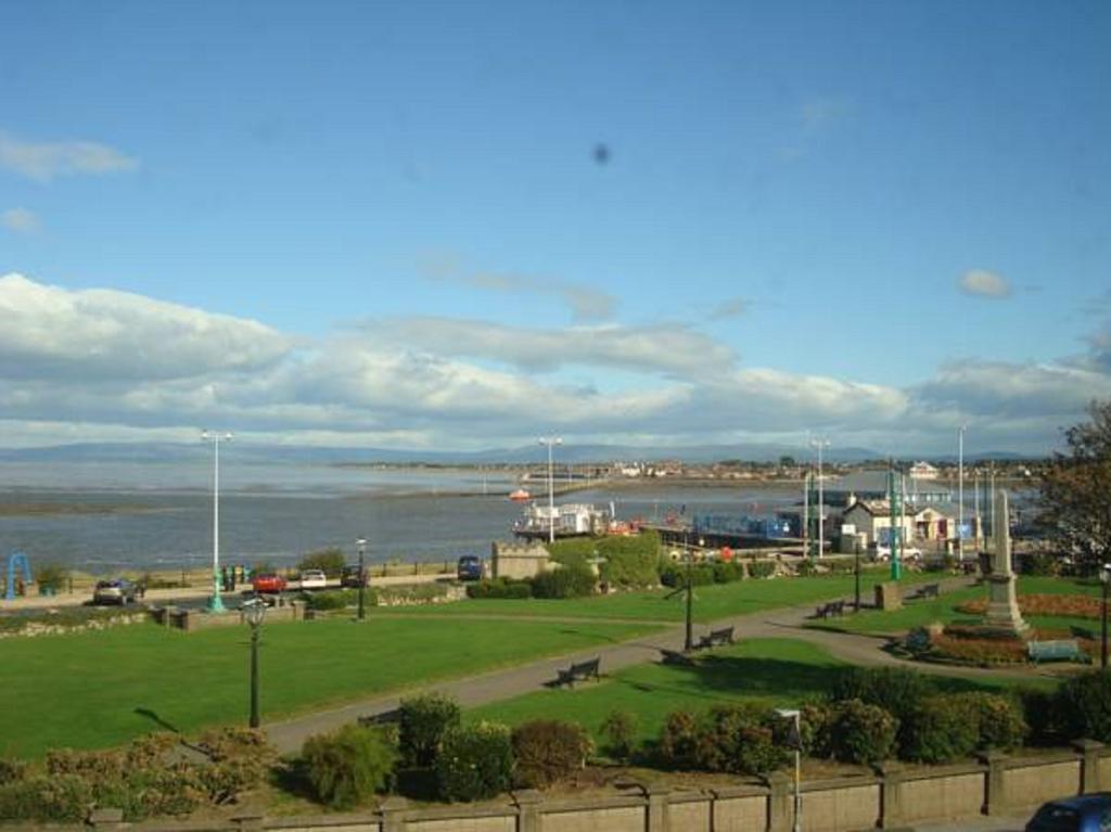 The North Euston Hotel Fleetwood Exteriör bild
