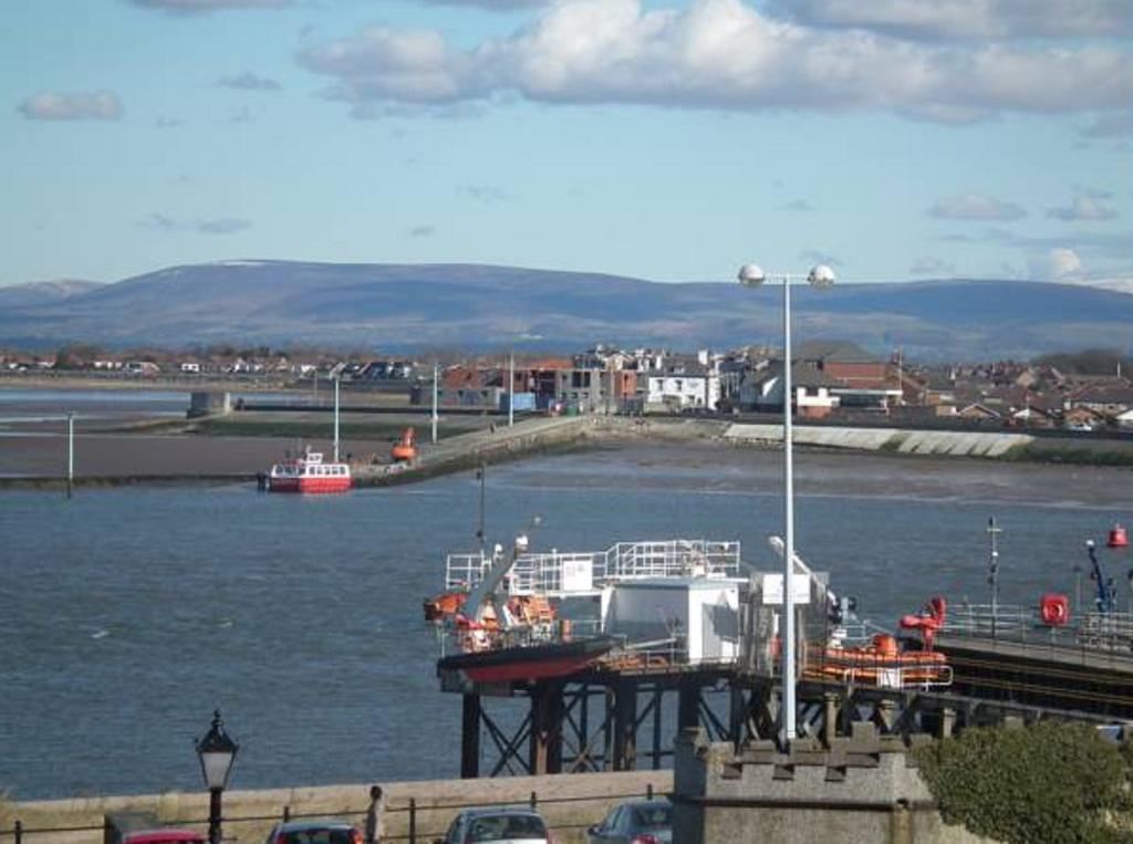The North Euston Hotel Fleetwood Exteriör bild